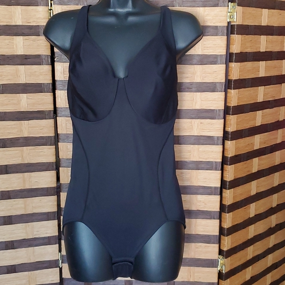 Flexees underwire Shapewear 36DD